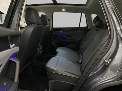 New 2026 Volkswagen Tiguan SE image 26