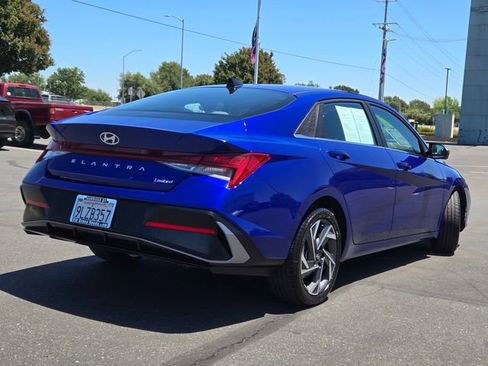 Used 2024 Hyundai Elantra Limited FWD image 4
