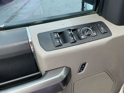 Used 2022 Ford F250 XLT w/ XLT Value Package AWD/4WD image 16