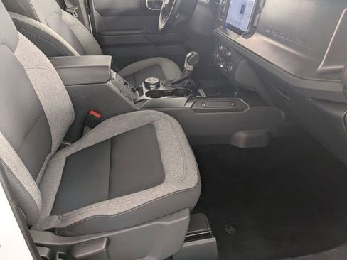 Used 2025 Ford Bronco Big Bend image 31