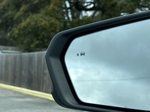 Used 2023 Chevrolet Equinox LT image 15