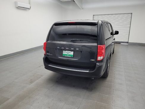 Used 2016 Dodge Grand Caravan SE w/ Quick Order Package 29E SE image 7