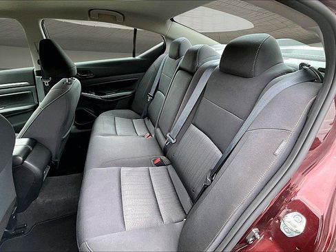 Used 2023 Nissan Altima 2.5 SV FWD image 21