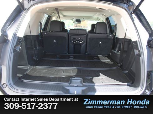 Certified 2025 Honda Pilot Touring image 6