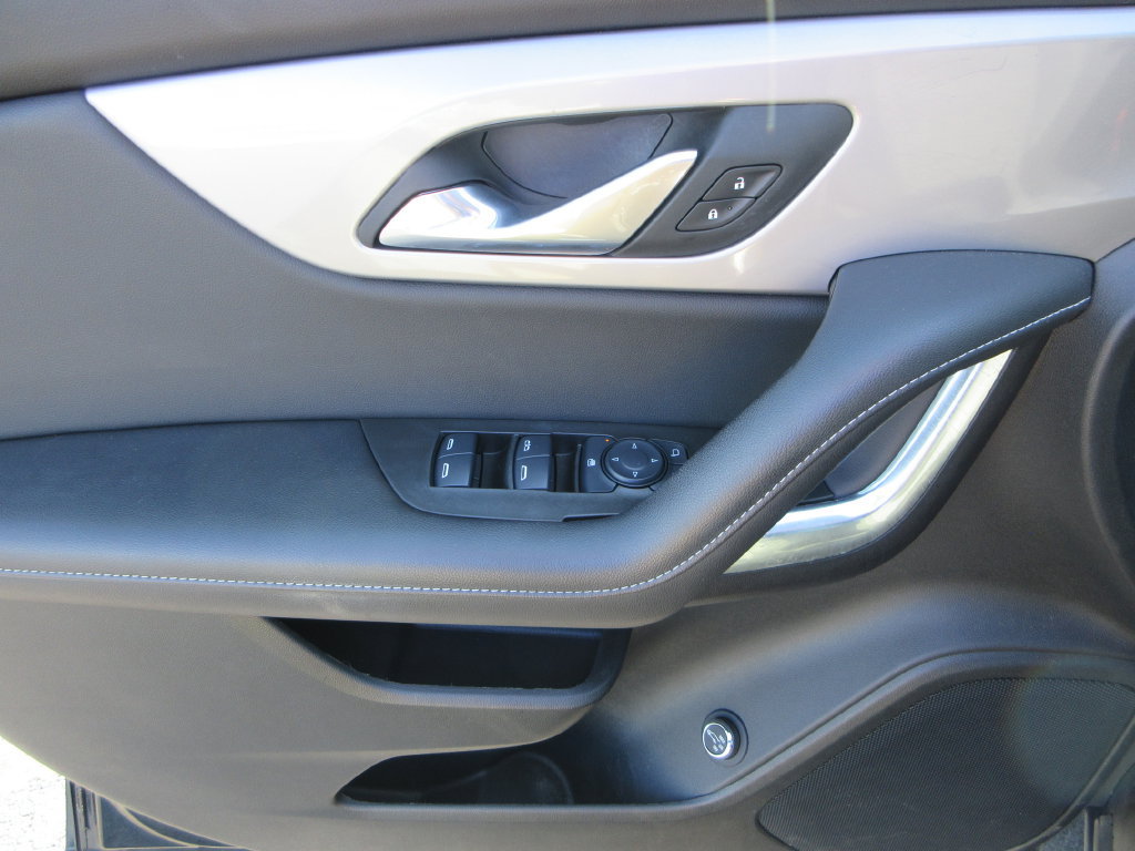 Used 2024 Chevrolet Blazer LT w/ Convenience Package FWD image 21