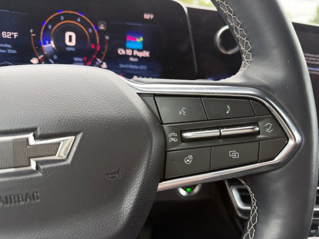 Used 2025 Chevrolet Traverse LT w/ Midnight/Sport Edition AWD/4WD image 14