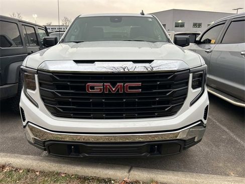 Used 2024 GMC Sierra 1500 Pro w/ Pro Value Package image 2
