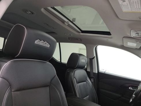 Used 2020 Chevrolet Traverse High Country AWD/4WD image 12