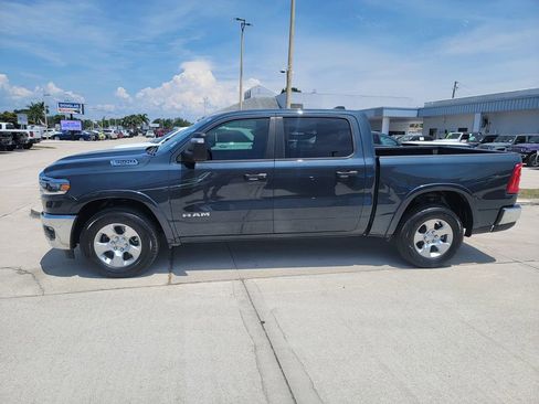 Used 2025 RAM 1500 Big Horn AWD/4WD image 2