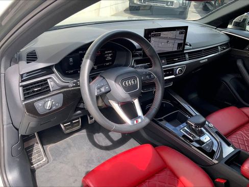 Used 2023 Audi S4 Premium Plus w/ Premium Plus Package image 3