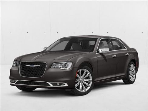 Used 2021 Chrysler 300 Touring L RWD image 1