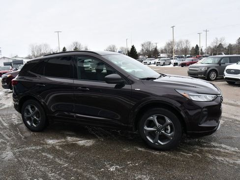 Used 2023 Ford Escape ST-Line w/ Tech Pack #1 image 8