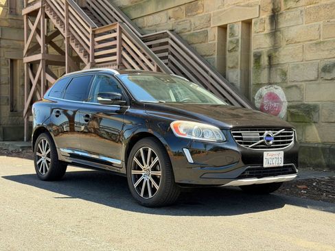 Used 2016 Volvo XC60 T5 Platinum FWD image 2