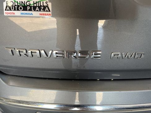 Used 2021 Chevrolet Traverse High Country AWD/4WD image 47