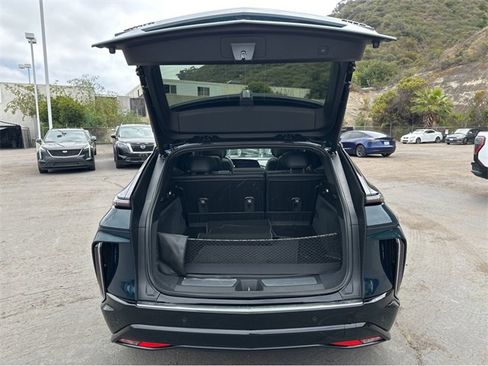 New 2025 Cadillac Lyriq Luxury image 31