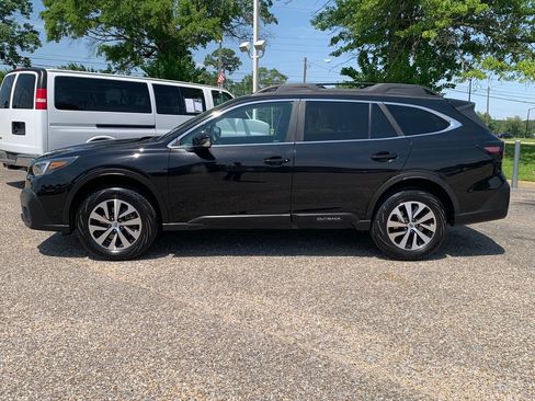 Used 2022 Subaru Outback Premium AWD/4WD image 5