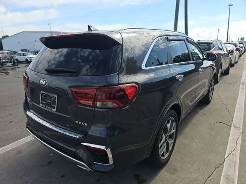 Used 2019 Kia Sorento SX FWD image 4