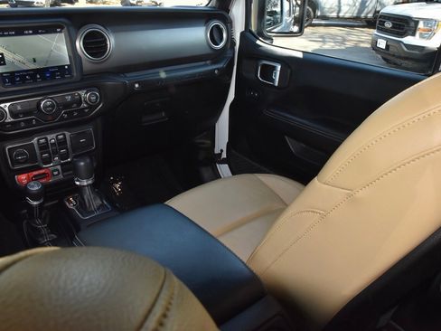 Used 2018 Jeep Wrangler Unlimited Rubicon image 17