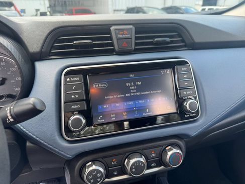 Used 2025 Nissan Versa SV FWD image 20