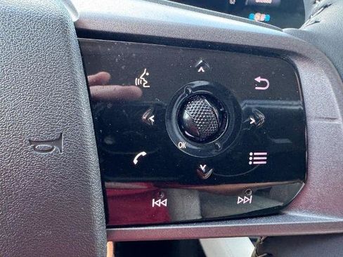 Certified 2025 Nissan Murano SV AWD/4WD image 17