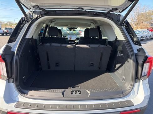 New 2026 Ford Explorer Active image 11