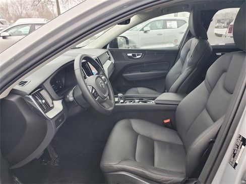 Certified 2025 Volvo XC60 B5 Plus image 14
