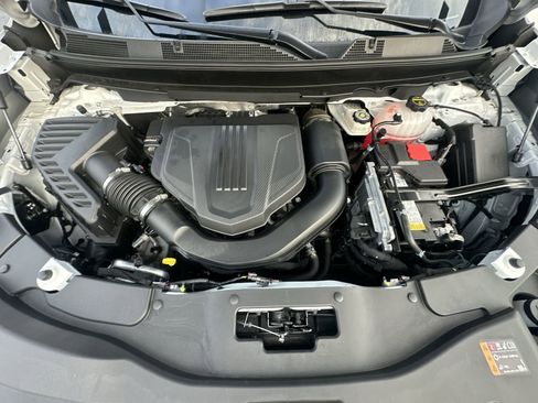 Certified 2025 GMC Acadia Elevation image 34