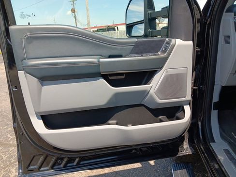 Used 2023 Ford F250 Limited w/ FX4 Off-Road Package AWD/4WD image 30