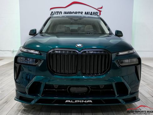 Used 2025 BMW ALPINA XB7 image 31