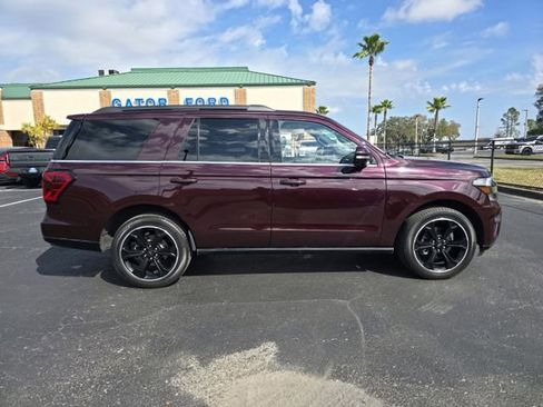Certified 2024 Ford Expedition Limited image 4