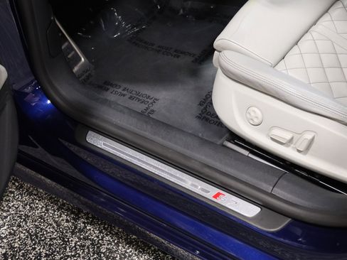 Used 2013 Audi S7 Prestige image 38