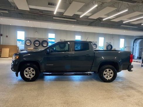 Used 2018 Chevrolet Colorado W/T w/ WT Convenience Package RWD image 9