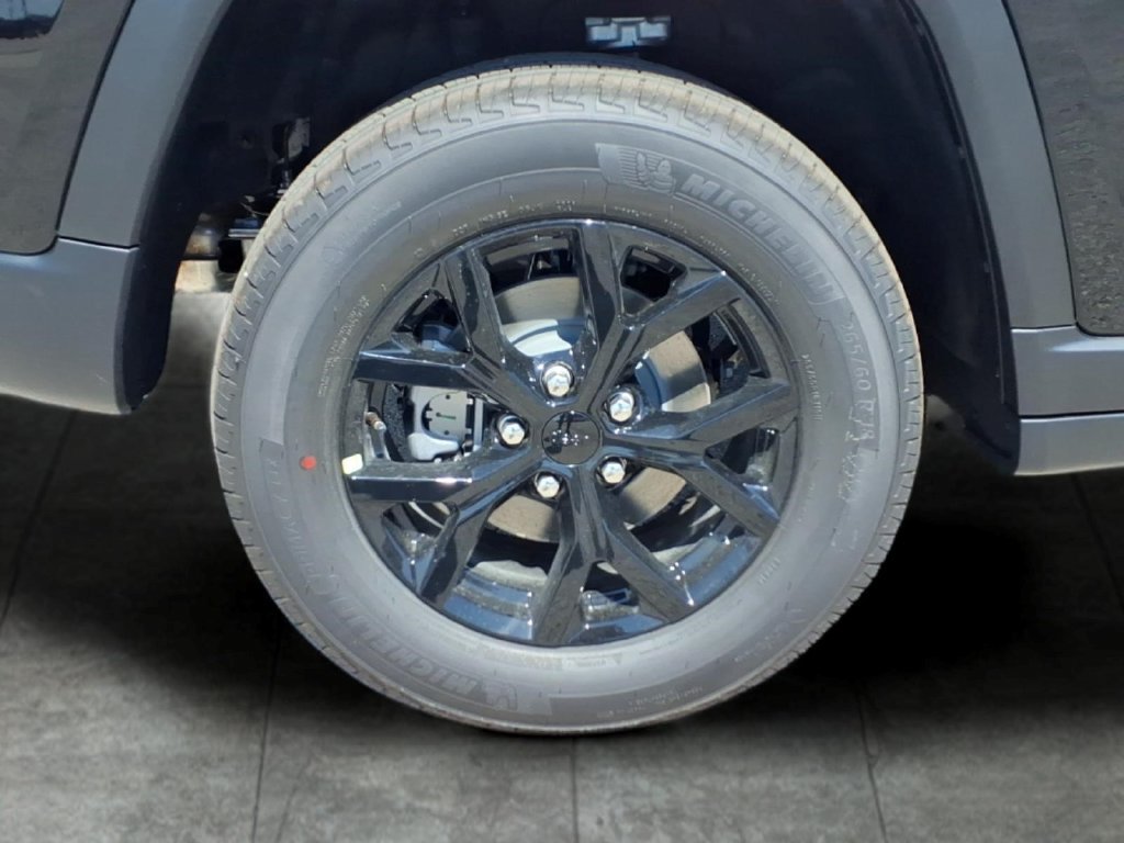New 2026 Jeep Grand Cherokee Altitude RWD image 15
