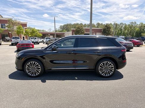 Used 2021 Lincoln Corsair Reserve w/ Sport Package image 6