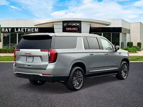 New 2026 GMC Yukon XL Elevation image 5