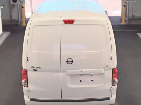Used 2019 Nissan NV200 SV w/ Navigation Package FWD image 3