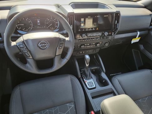 New 2026 Nissan Frontier SV image 2