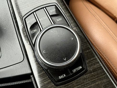 Used 2018 BMW 430i Convertible image 30