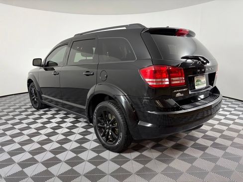 Used 2020 Dodge Journey SE w/ SE Popular Equipment Group FWD image 12