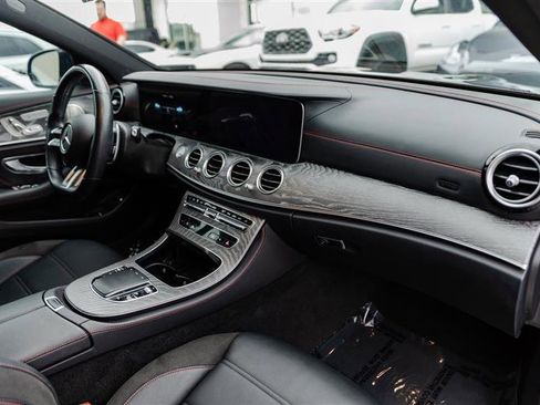 Used 2022 Mercedes-Benz E 53 AMG 4MATIC Sedan image 32