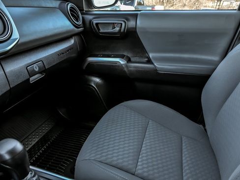 Used 2021 Toyota Tacoma SR5 image 25