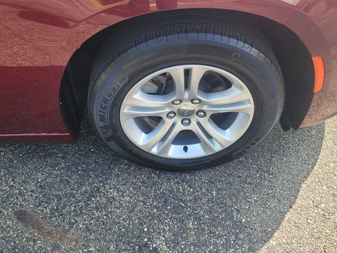 Used 2021 Dodge Charger SXT w/ Leather Interior Group RWD image 15