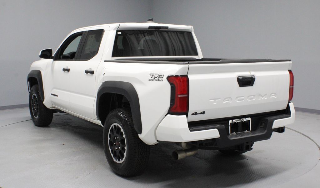 Used 2025 Toyota Tacoma TRD Off-Road AWD/4WD image 8