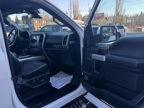 Used 2017 Ford F150 Lariat w/ Equipment Group 502A Luxury image 16