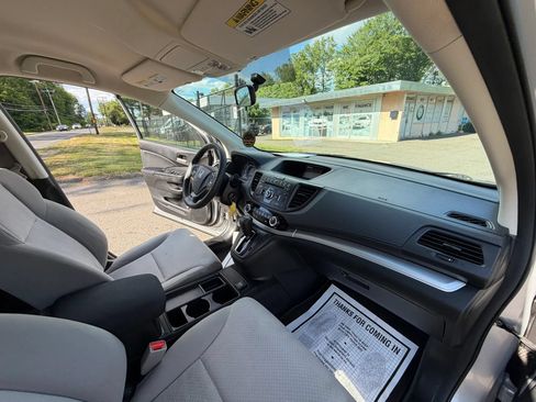 Used 2015 Honda CR-V LX image 11