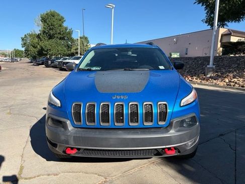 Used 2018 Jeep Cherokee Trailhawk w/ Comfort/Convenience Group AWD/4WD image 6