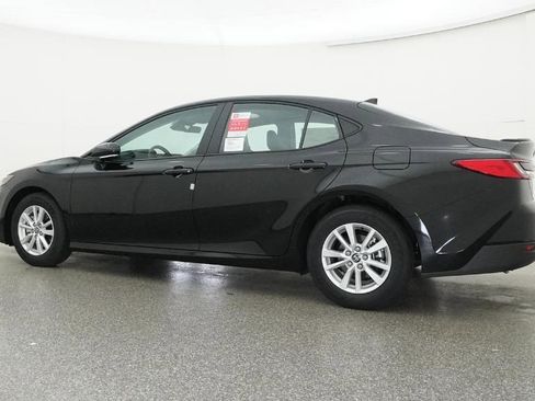 New 2026 Toyota Camry LE image 18