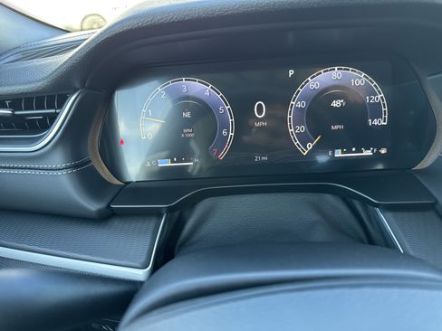 New 2025 Jeep Grand Cherokee L Altitude image 36