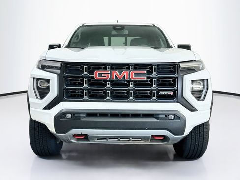 Used 2024 GMC Canyon AT4 AWD/4WD image 2