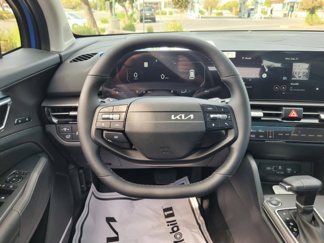 New 2026 Kia Sportage SX FWD image 12